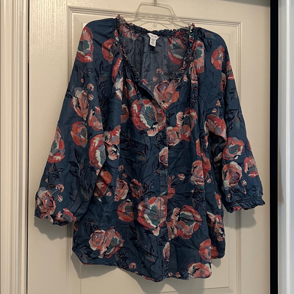 Intro LS Floral Print Button Down Top